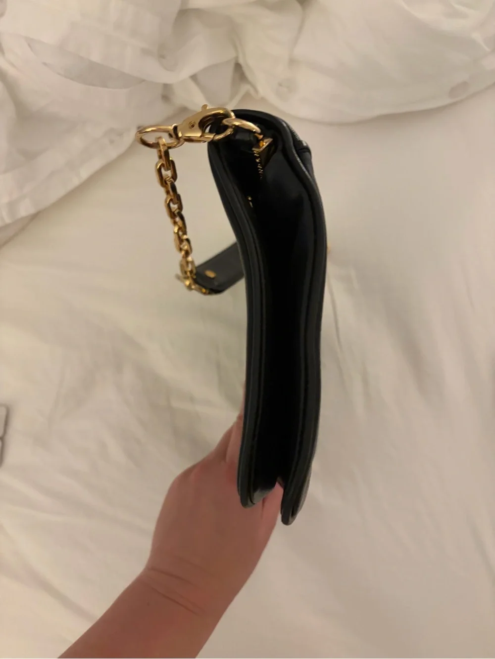 Tory Burch Black Leather Shoulder Bag with Gold Logo Chain